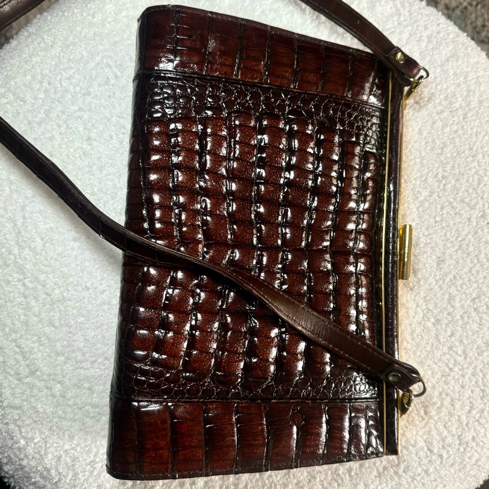 VINTAGE CROCODILE CROSSBODY BAG - Picture 3 of 10